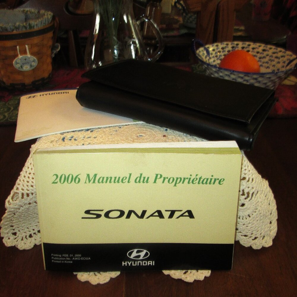 2006 Sonata manual Hyundai Owner's Manual & Service Passport in Leather Holder
